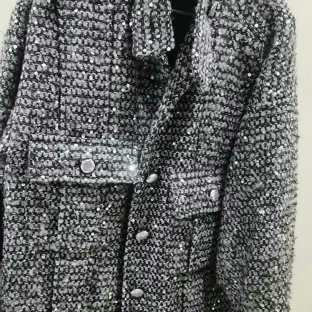 Stunning Women's Tweed Button-Up Jacket - Silver Sequins - Picture 9 of 11